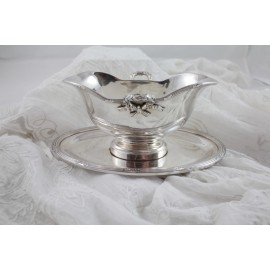 Saucière en métal argenté de style Louis XVI Christofle VENDU