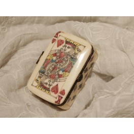 Petite boîte en os carte à jouer roi de coeur 20ème siècle VENDU