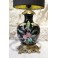 Vase monté en lampe fond noir et fleurs fin 19ème siècle