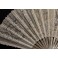 Éventail plié à 18 brins en nacre et dentelle décor peint aux oiseaux 1890-1900