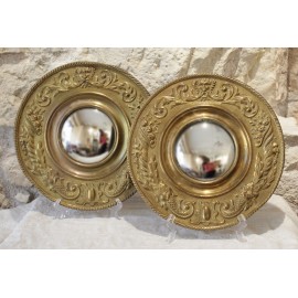 Paire de miroirs de sorcières laiton repoussé fin 19ème siècle