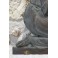 Sculpture en bas relief en bronze 'Pleureuse' signé M. Thomas vers 1930