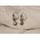 Paire de boucles d'oreilles 'dormeuses' 3 pierres blanches argent 20ème siècle