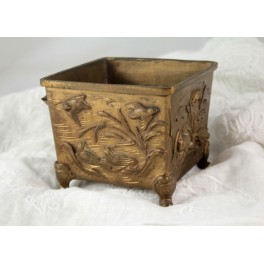Pot ou cache-pot en bronze oiseaux et v&eacute;g&eacute;tation, Asie, 20&egrave;me si&egrave;cle