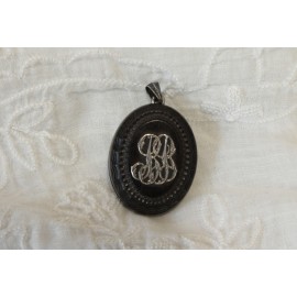 M&eacute;daillon double porte photo en bois, argent et chiffr&eacute;, Napol&eacute;on III, fin 19&egrave;me si&egrave;cle