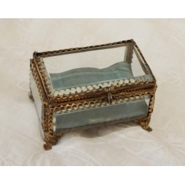 Bo&icirc;te &agrave; bijoux rectangulaire en verre biseaut&eacute;, Napol&eacute;on III, fin 19&egrave;me si&egrave;cle