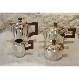 Service &agrave; th&eacute; et caf&eacute; en m&eacute;tal argent&eacute; &eacute;poque Art D&eacute;co, vers 1930 VENDU