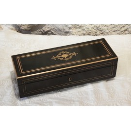 Coffret, bo&icirc;te &agrave; gant en bois noirci et laiton, fin 19&egrave;me, Napol&eacute;on III VENDU