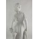Grande sculpture en biscuit de porcelaine 'Jeune fille au tambourin' 19ème siècle